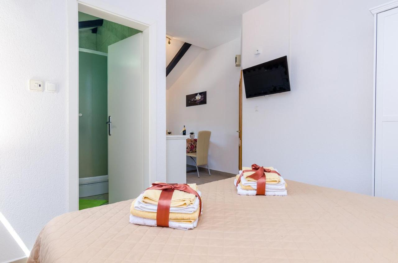 Apartments Melany สลาโน ภายนอก รูปภาพ
