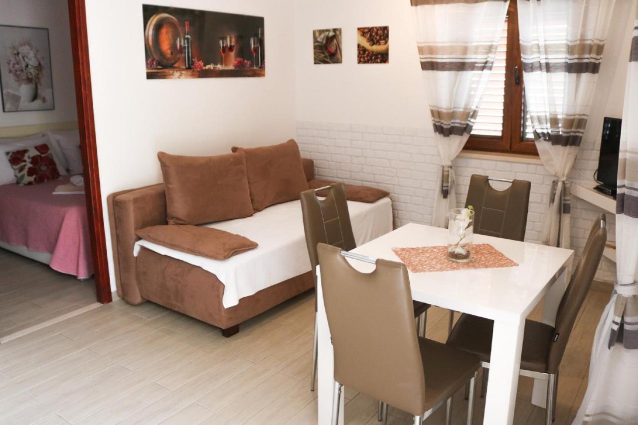 Apartments Melany สลาโน ภายนอก รูปภาพ